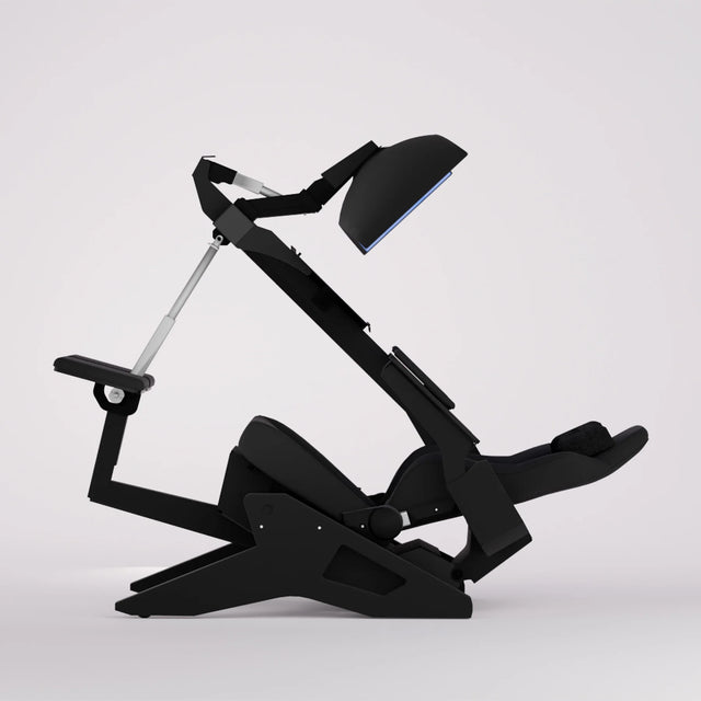 Station de travail Emperor S2 en finition noire, vue latérale en position zéro-gravité avec extensions maximales du support écran.