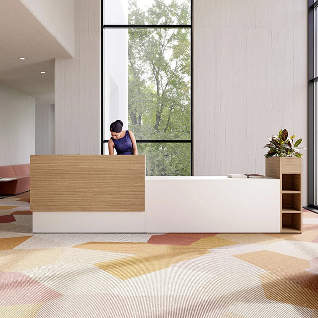 Bureau de réception Introduce