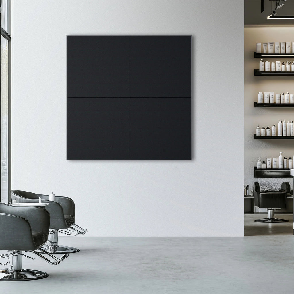 Panneau acoustique noir Silensio modèle Zen dans un salon professionnel