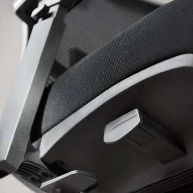 Ergonomic office chair with headrest - Entail Series