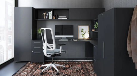 Chaise de bureau ergonomique de couleur blanche