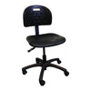 Chaise Shoptech 2000 en polyuréthane noir, vue de face en biais, sans accoudoirs et sur roulettes